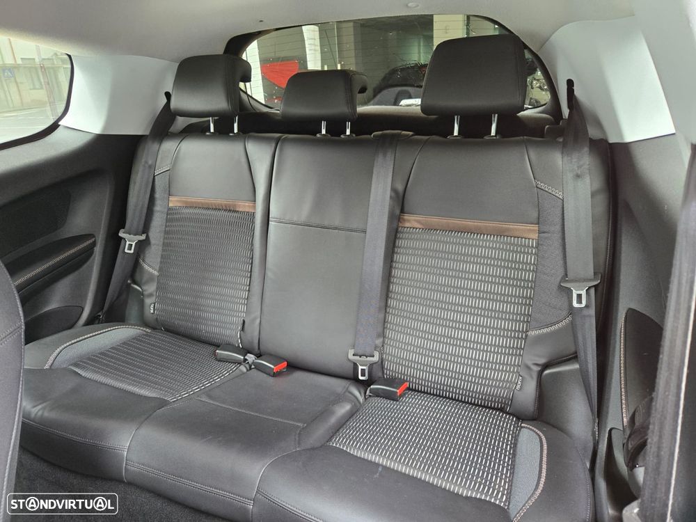 Peugeot 208 1.6 e-HDi Allure - 8