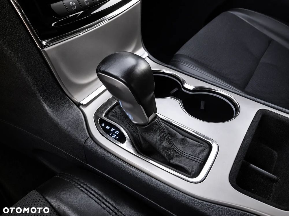 Jeep Grand Cherokee - 17