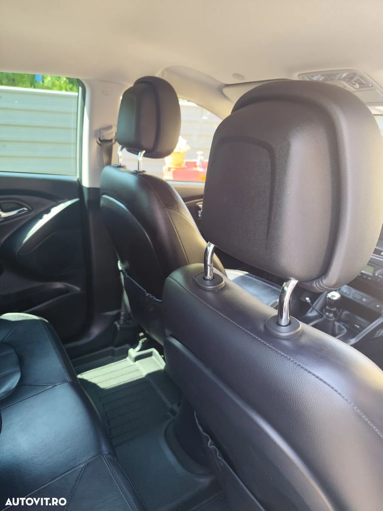 Hyundai ix35 2.0 CRDI 4WD Premium - 7