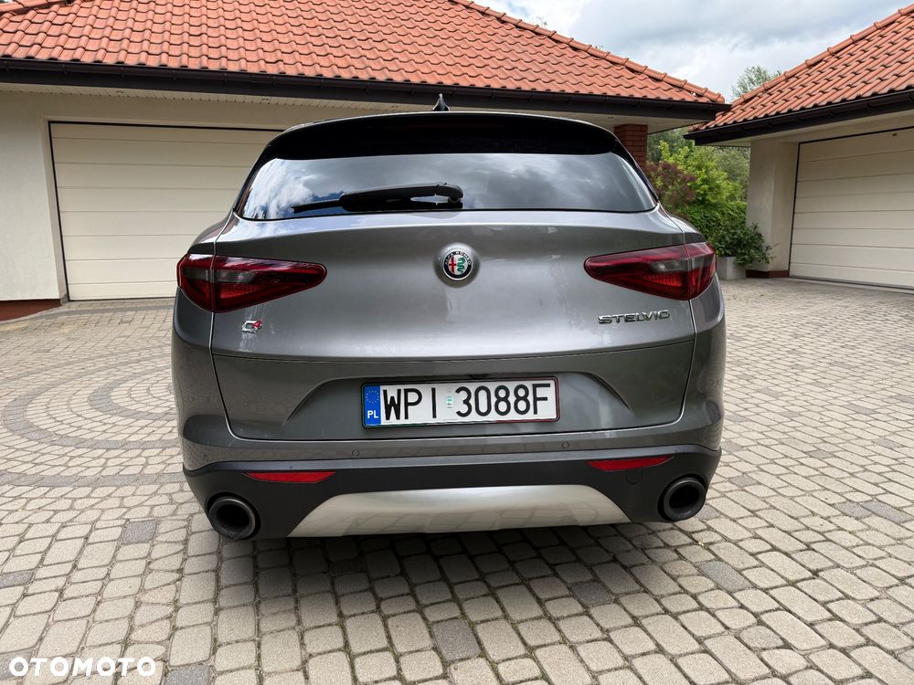 Alfa Romeo Stelvio 2.0 Turbo First Edition Q4 - 9