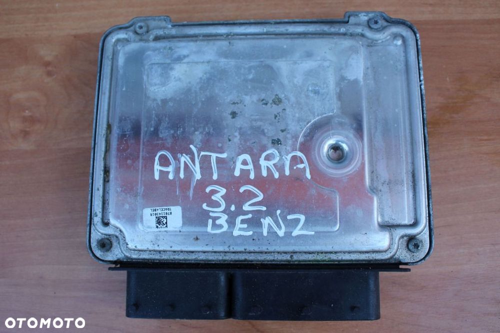 STEROWNIK KOMPUTER SILNIKA OPEL ANTARA 3.2 V6 92193636 - 2