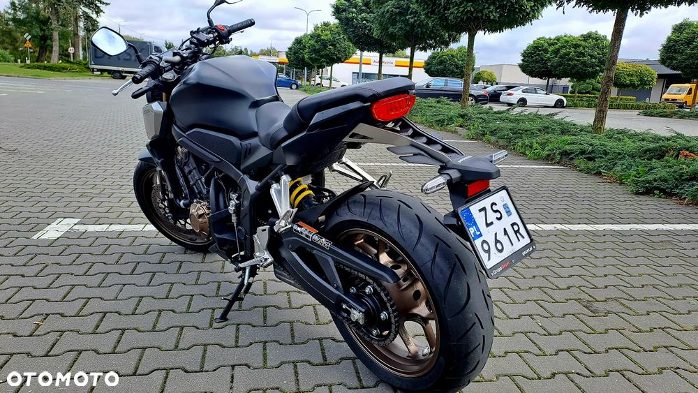 Honda CB - 11