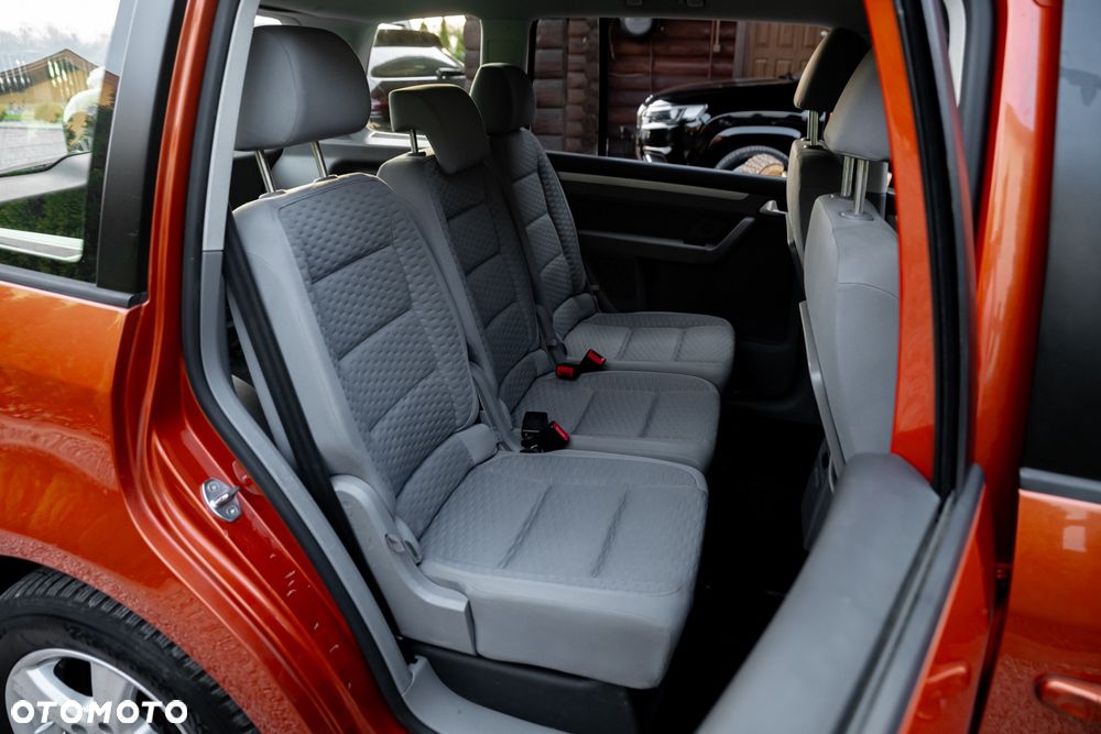 Volkswagen Touran 1.6 - 21