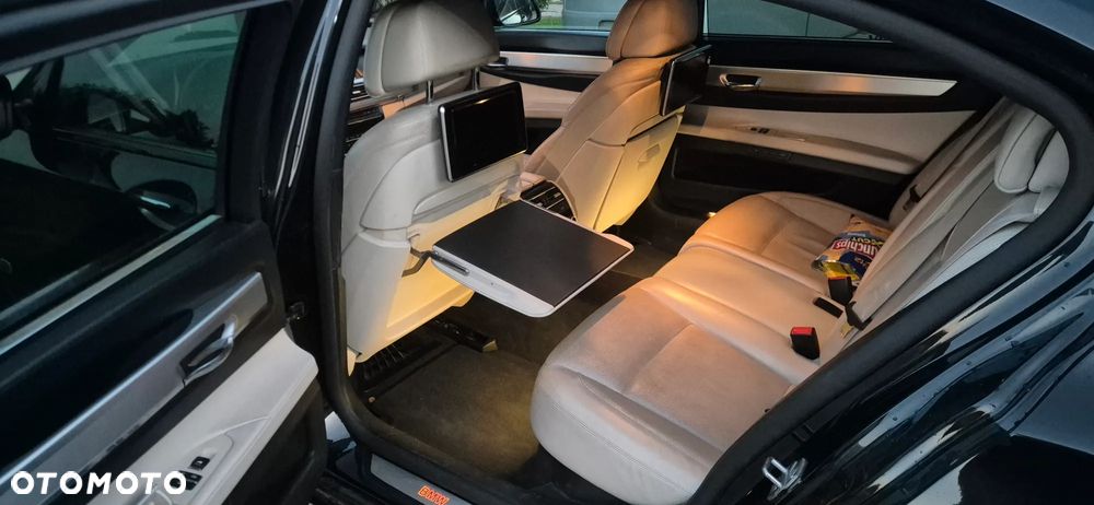 BMW Seria 7 730Ld - 11