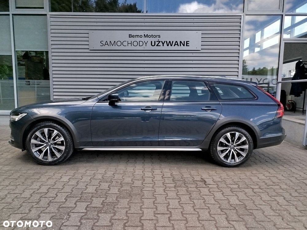 Volvo V90 Cross Country B6 B AWD Ultimate - 4