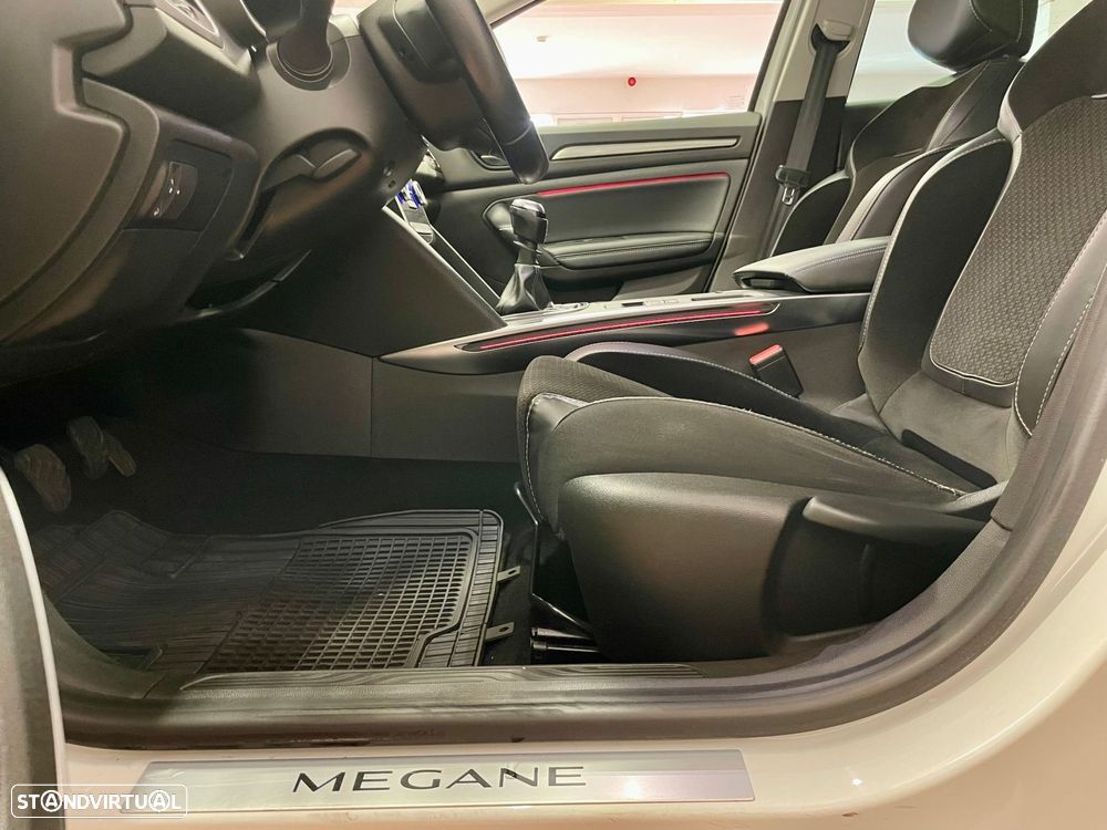 Renault Mégane ENERGY TCe 130 INTENS - 16