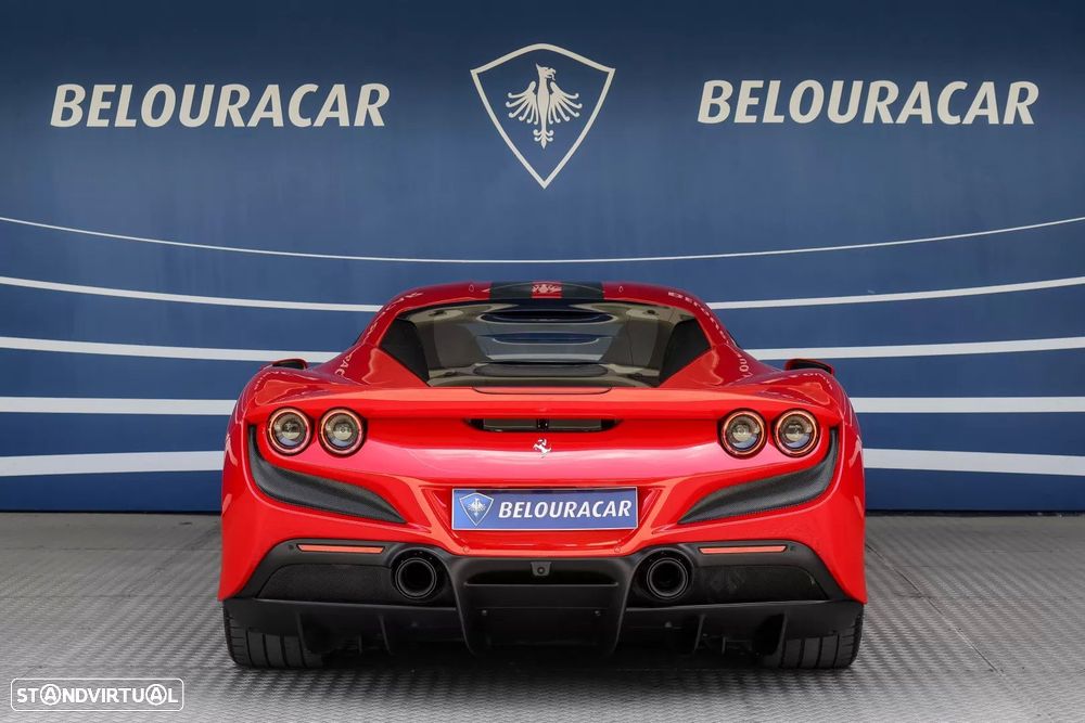 Ferrari F8 Tributo 3.9 Twin-Turbo V8 — fotografia 5
