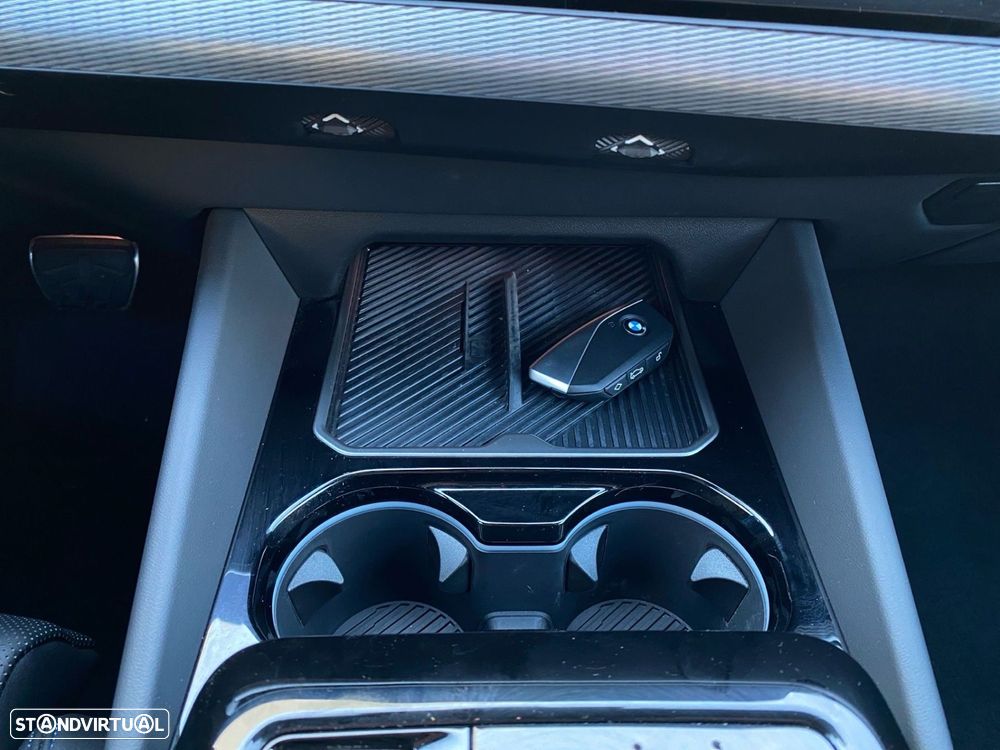 BMW 530 e Pack Desportivo M - 13