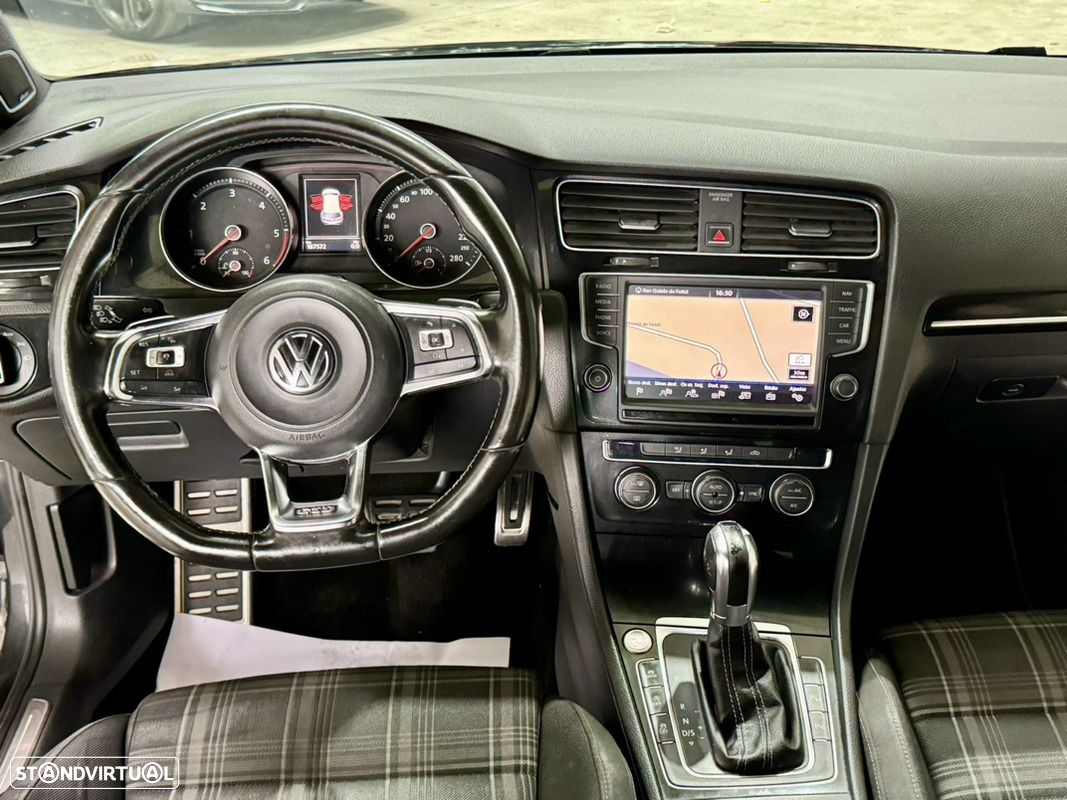 VW Golf 2.0 TDi GTD DSG - 5