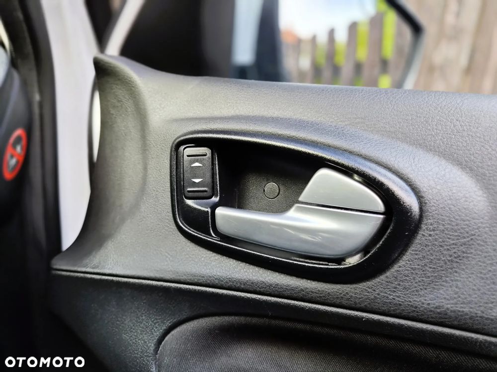 Ford S-Max - 20