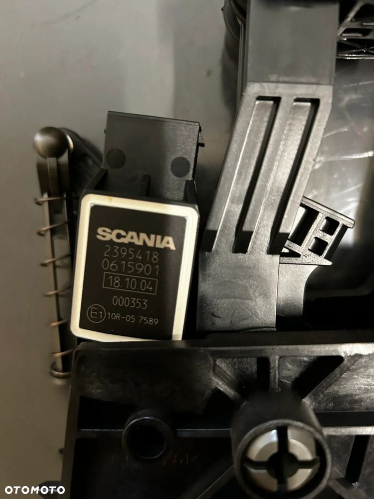 Scania Potencjometr gazu(Przyspieszenia)Nowy 2395418 - 2