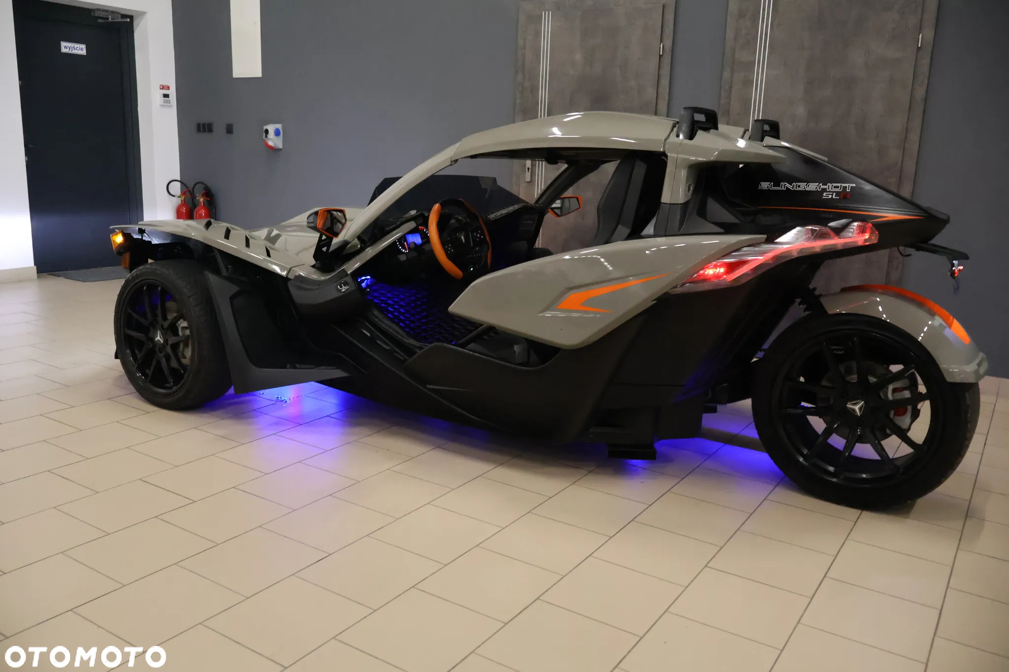 Polaris Inny - 40