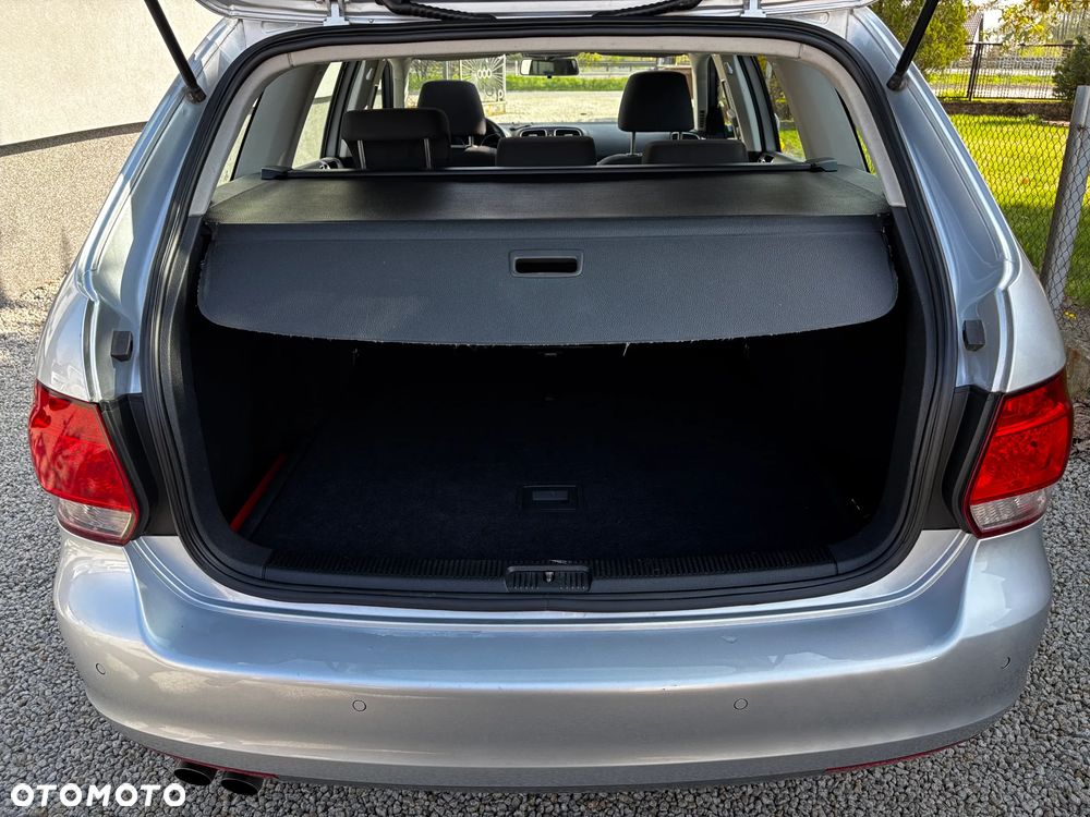 Volkswagen Golf 2.0 TDI DPF Highline - 15