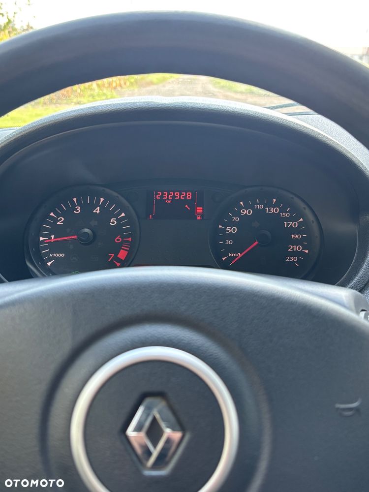 Renault Clio 1.2 16V Alize - 8