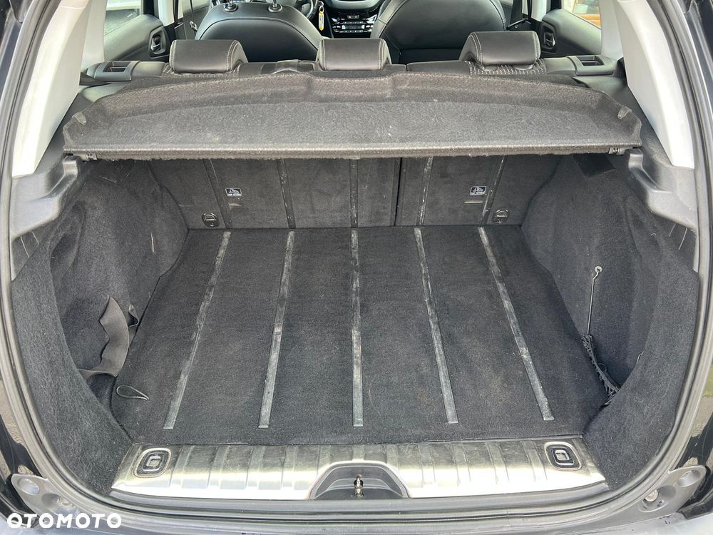 Peugeot 2008 1.6 e-HDi Allure S&S - 29
