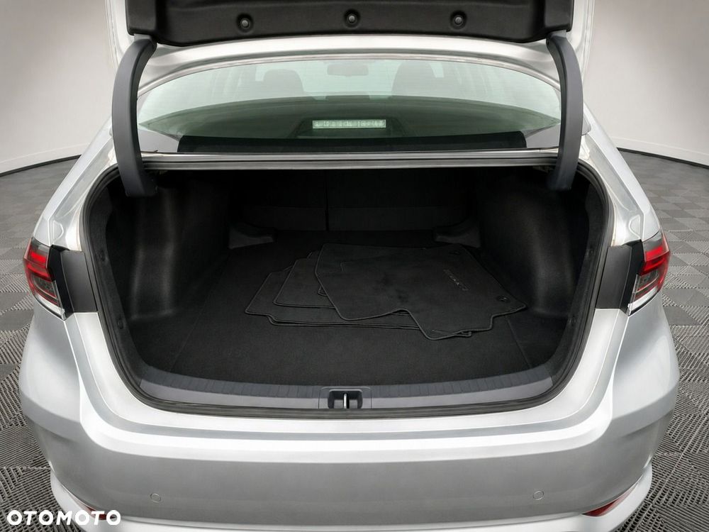 Toyota Corolla - 11