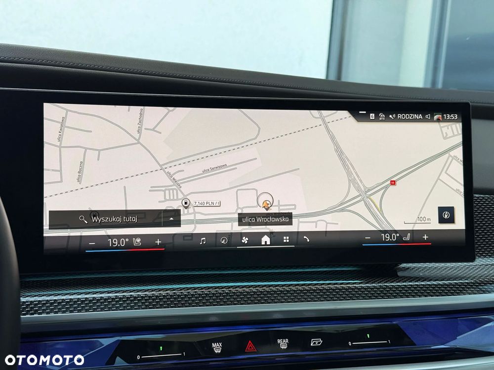 BMW Seria 7 740d xDrive mHEV sport - 36