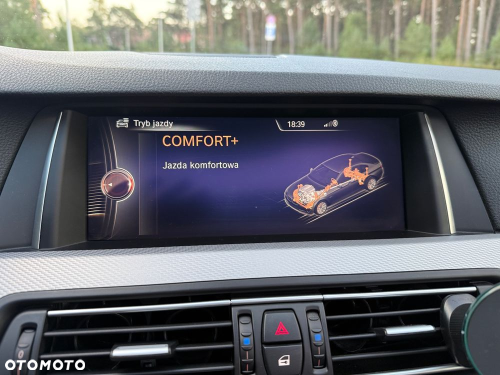BMW Seria 5 535d xDrive - 23