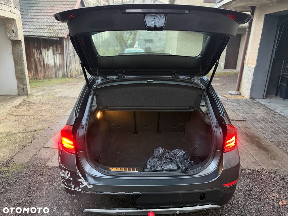 BMW X1 xDrive18d xLine - 25