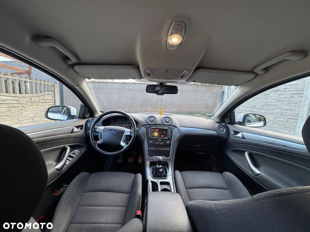 Ford Mondeo 2.0 TDCi Titanium X - 26