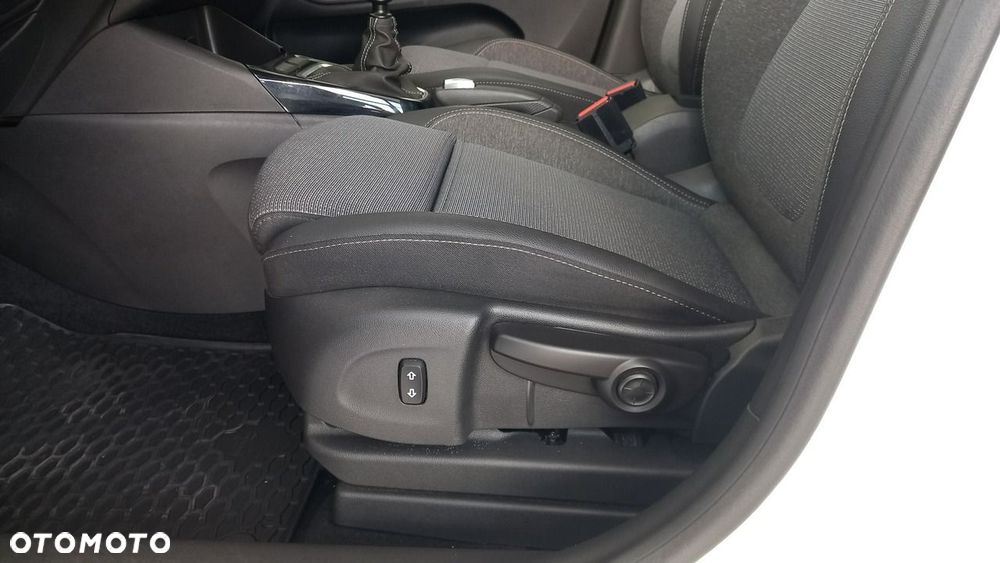 Opel Crossland X - 10