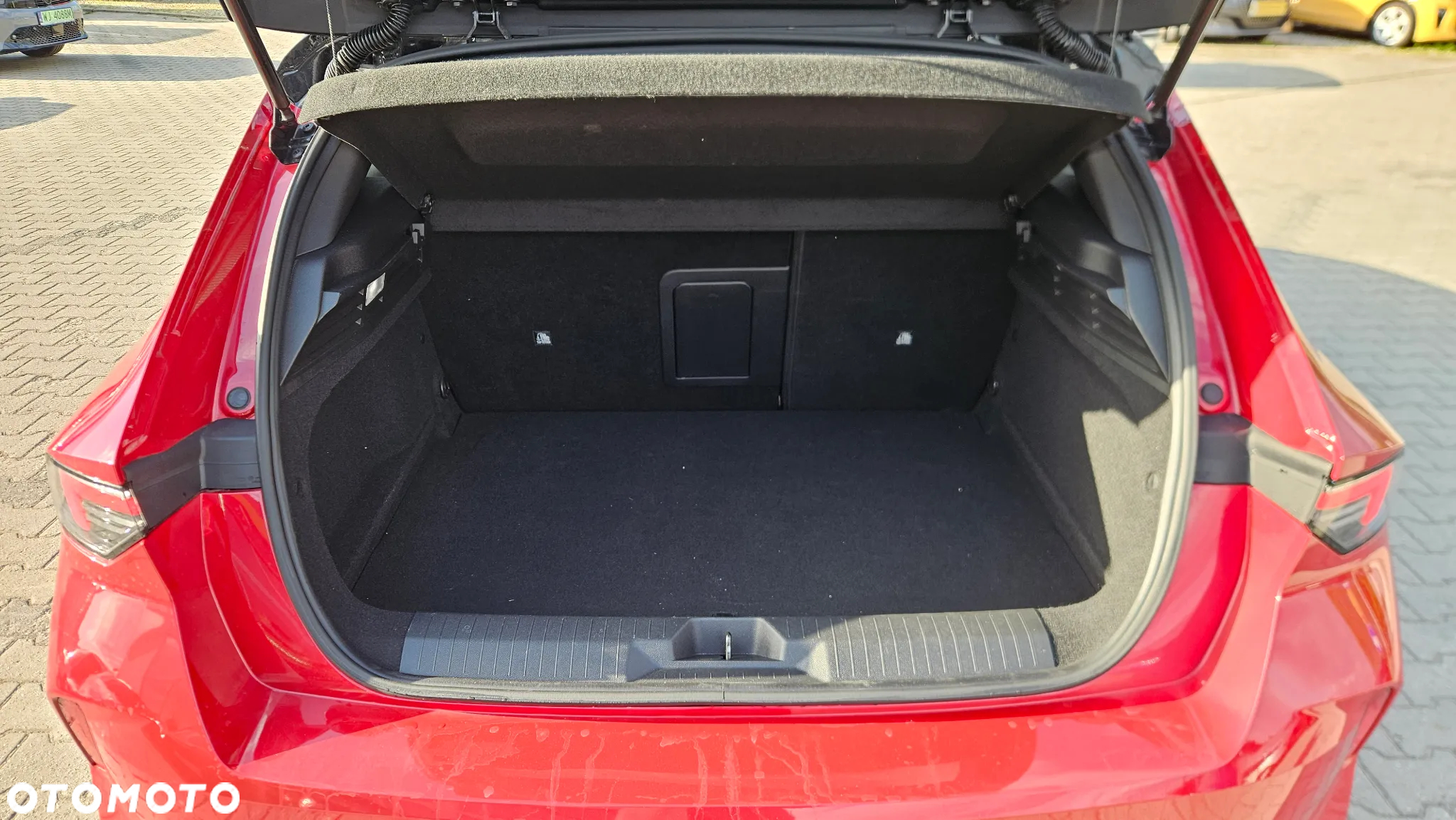 Opel Astra VI 1.6 T Plug-in Hybrid GSe - 15