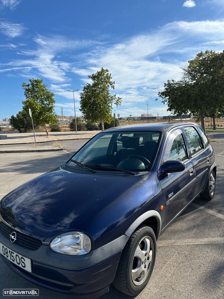 Opel Corsa 1.2 16V - 1