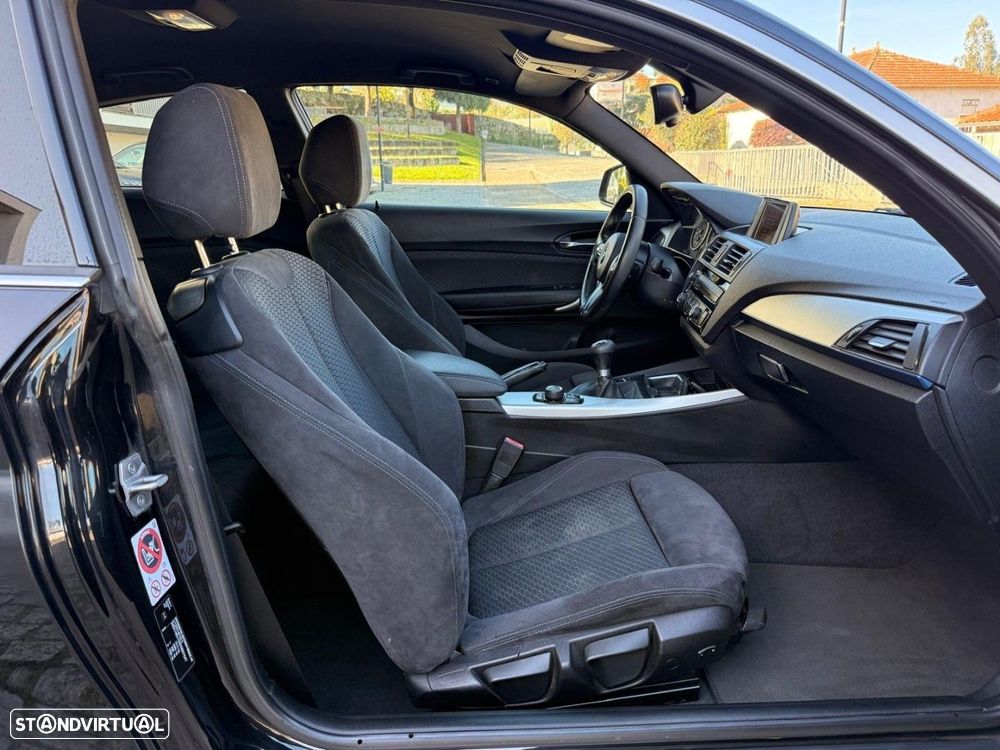 BMW 118 d Pack M - 13