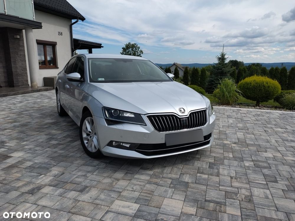 Skoda Superb 2.0 TDI L&K DSG7 - 6