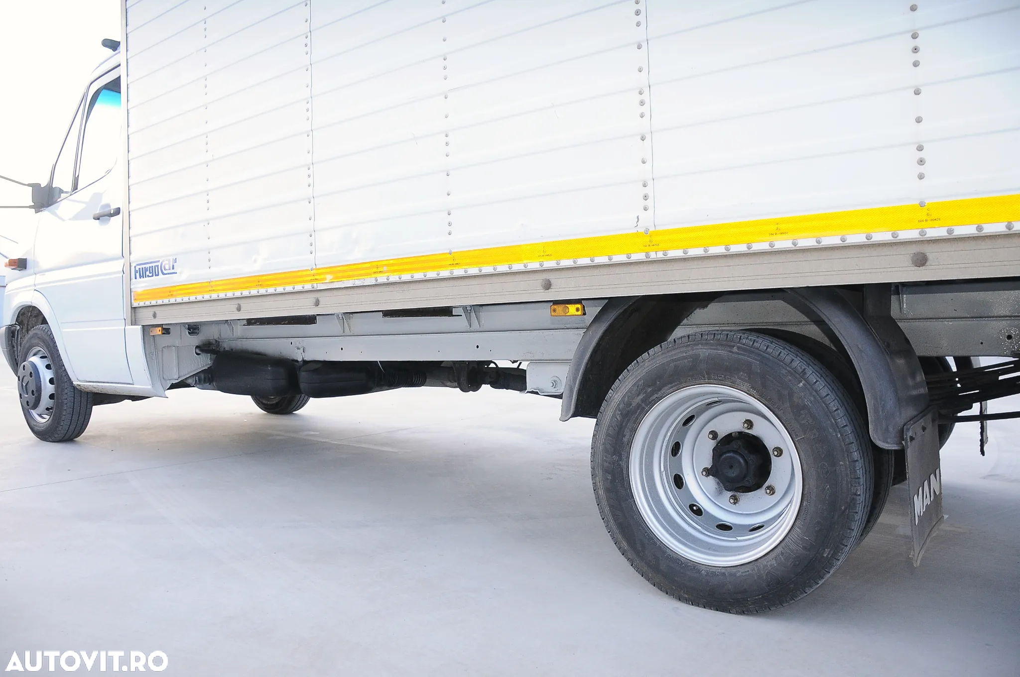 Mercedes-Benz Sprinter - 7