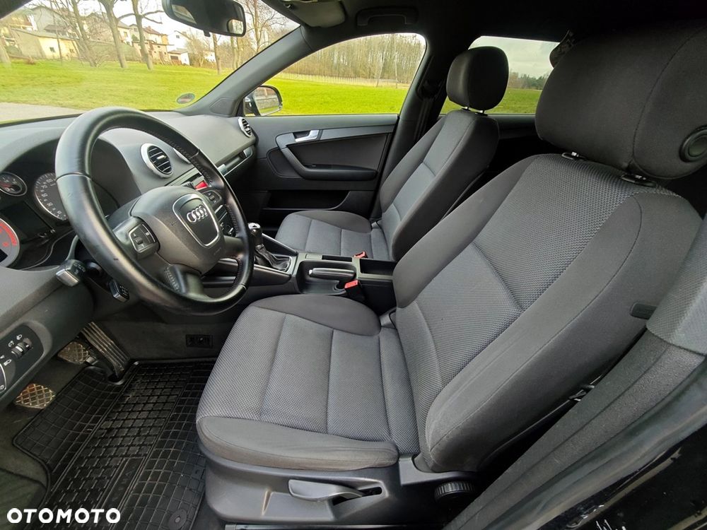 Audi A3 Sportback 1.2 TFSI Attraction - 27