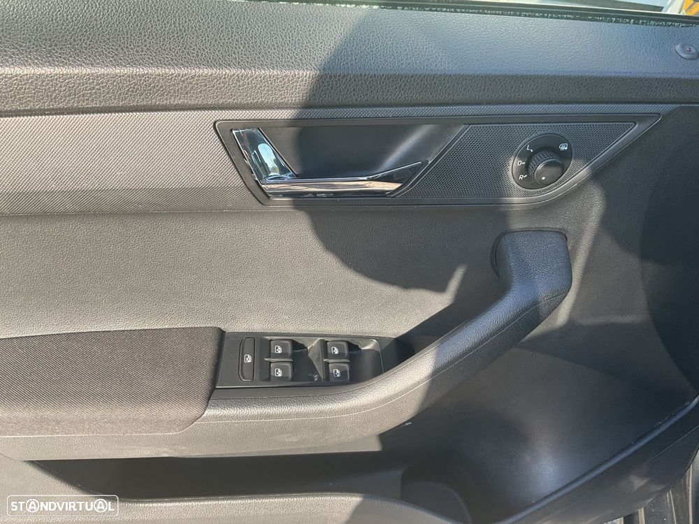 Skoda Fabia 1.0 TSI Ambition - 19