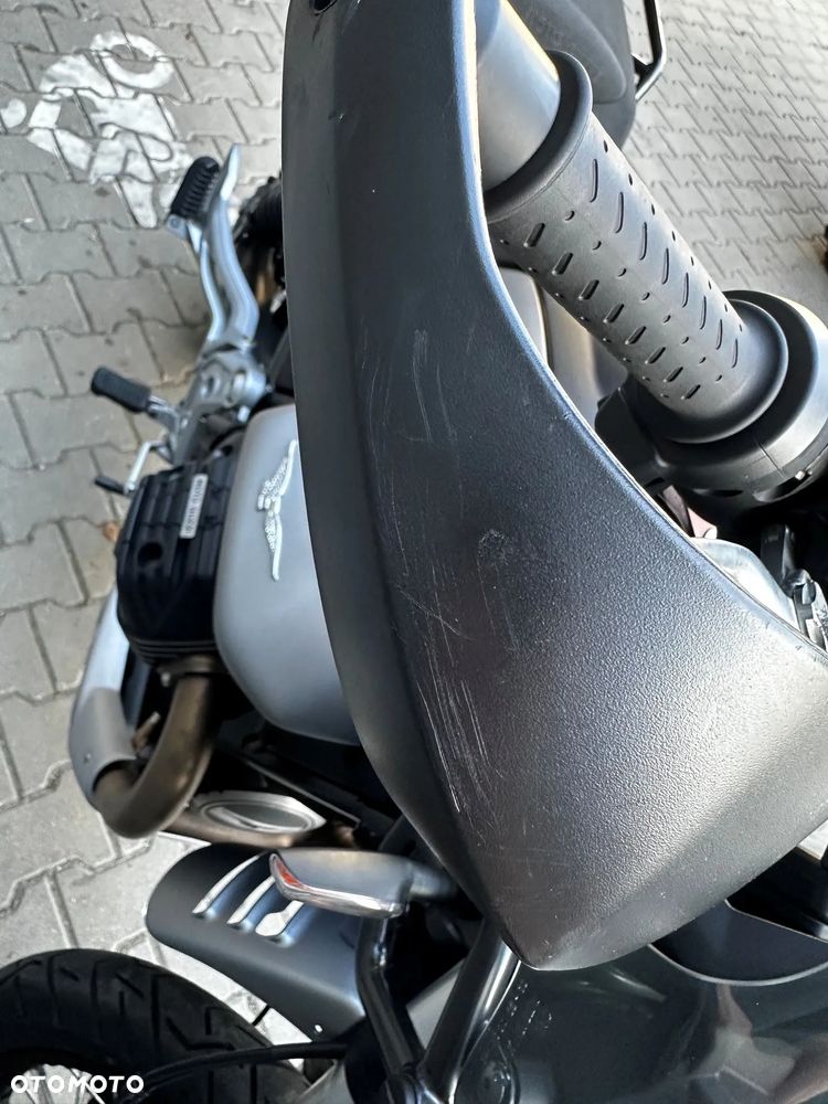 Moto Guzzi V85 - 6