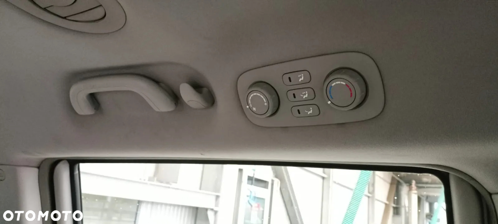 Kia Carnival 2.9 CRDi Tour - 29
