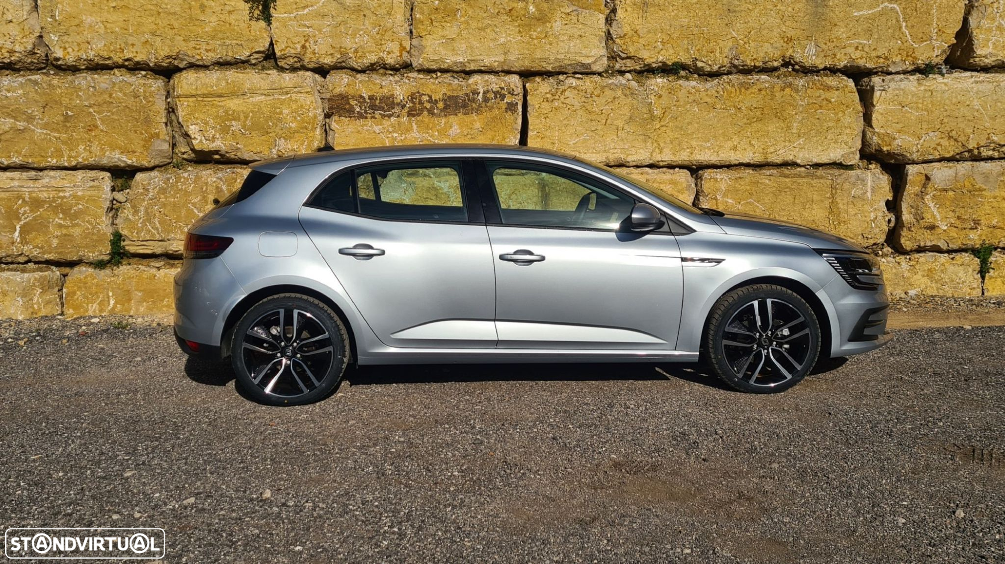 Renault Mégane 1.5 Blue dCi Intens EDC - 4