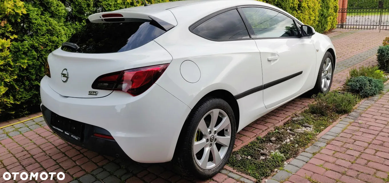 Opel Astra GTC 1.4 Turbo - 5