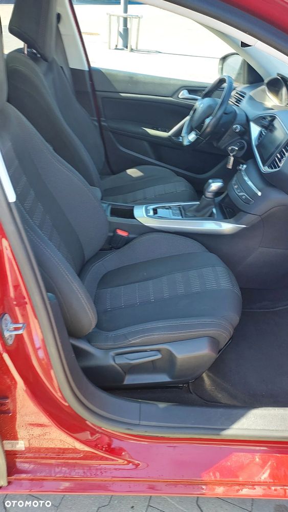 Peugeot 308 - 13