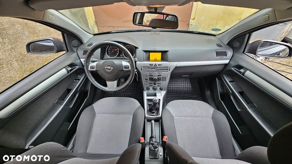 Opel Astra - 16
