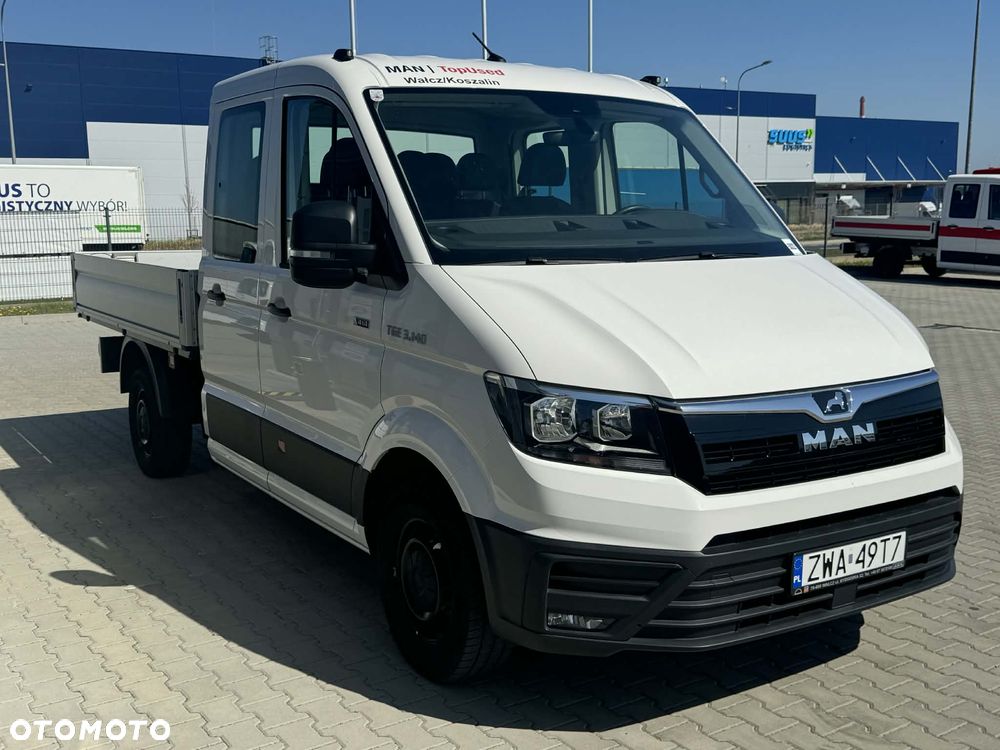 MAN 4X4 / TGE 3.140 DOKA 7-osobowa - 2