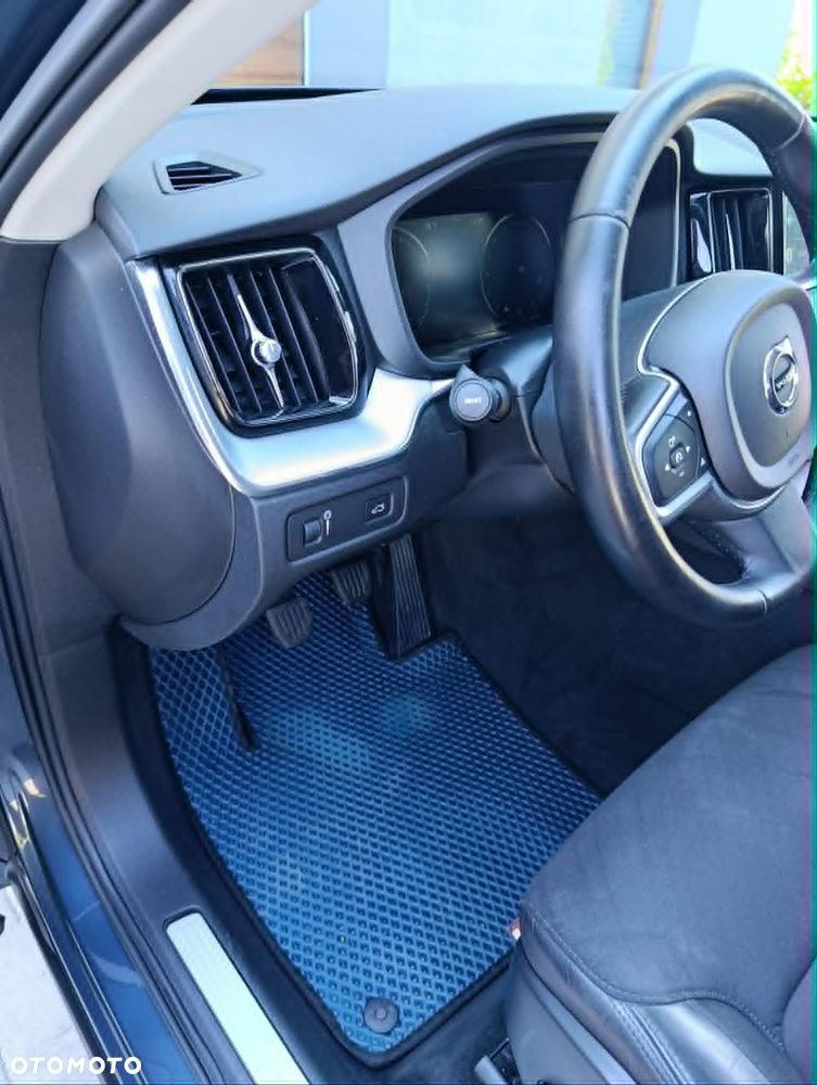 Volvo XC 60 D4 AWD Momentum Pro - 10