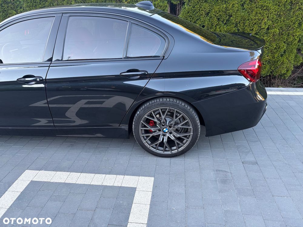 BMW Seria 3 328i - 15