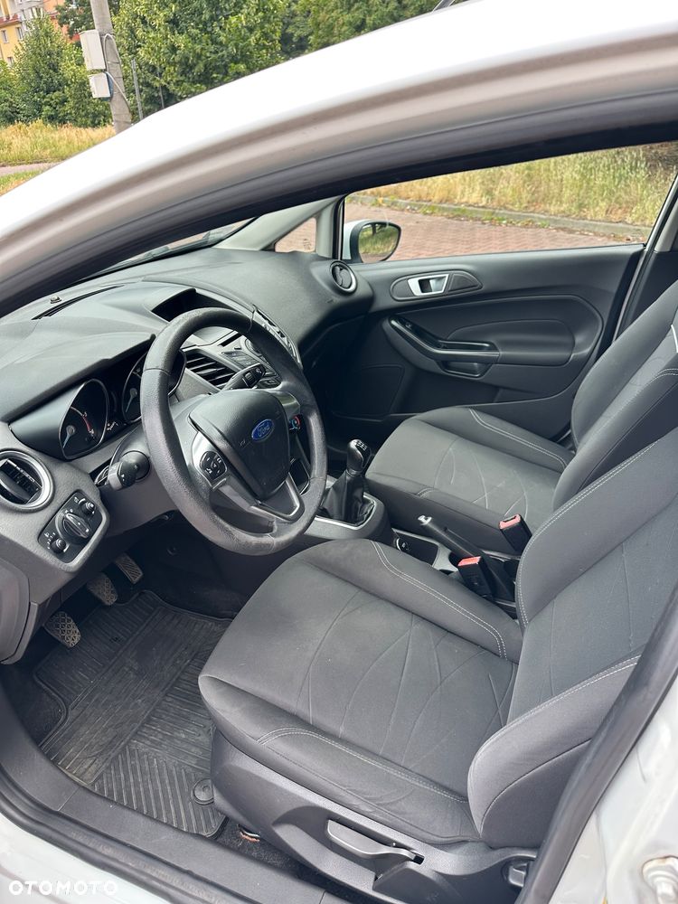 Ford Fiesta 1.5 TDCi Titanium - 8