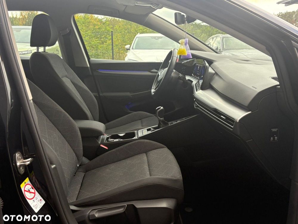 Volkswagen Golf - 10