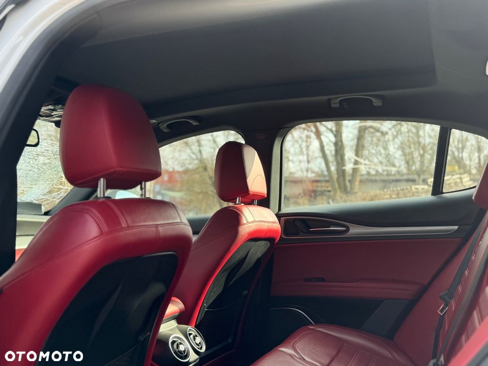 Alfa Romeo Stelvio 2.0 Turbo Veloce Q4 - 15