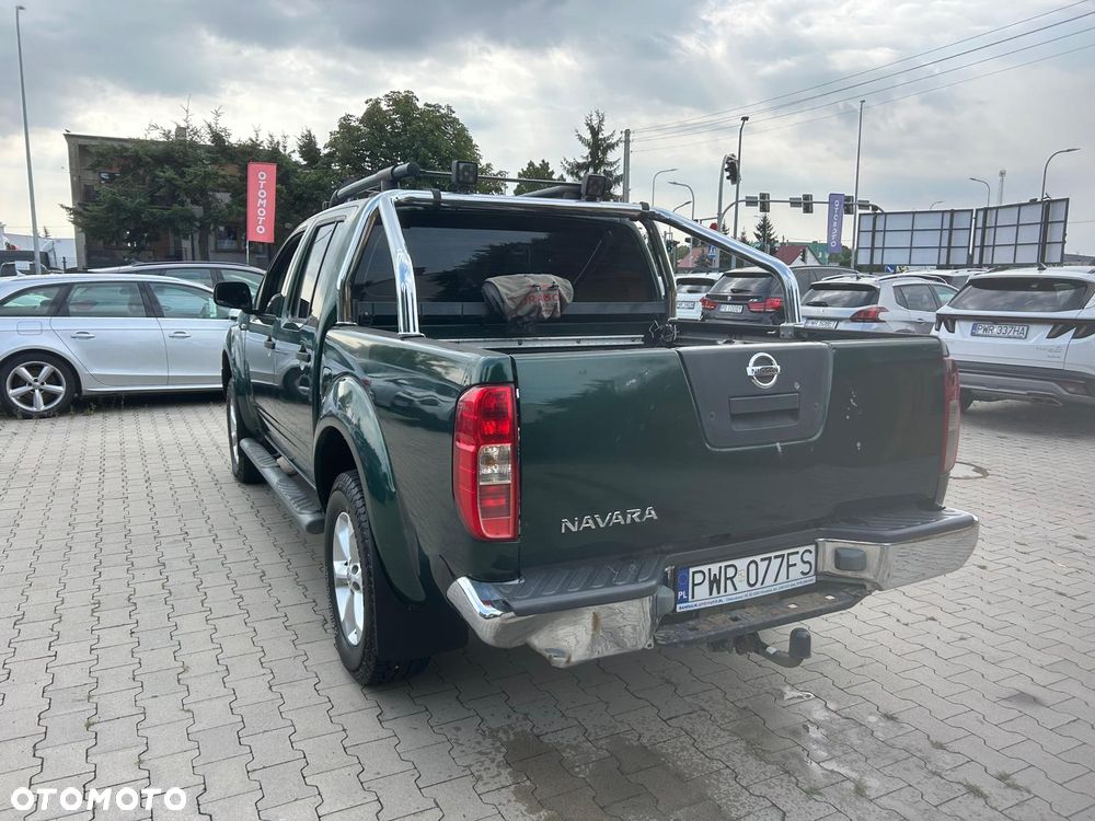 Nissan Navara 2.5 D SE - 8