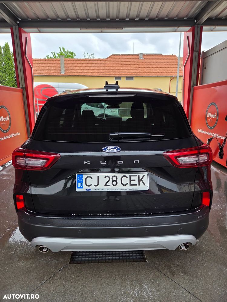 Ford Kuga 1.5 EcoBoost A8 FWD Titanium - 3