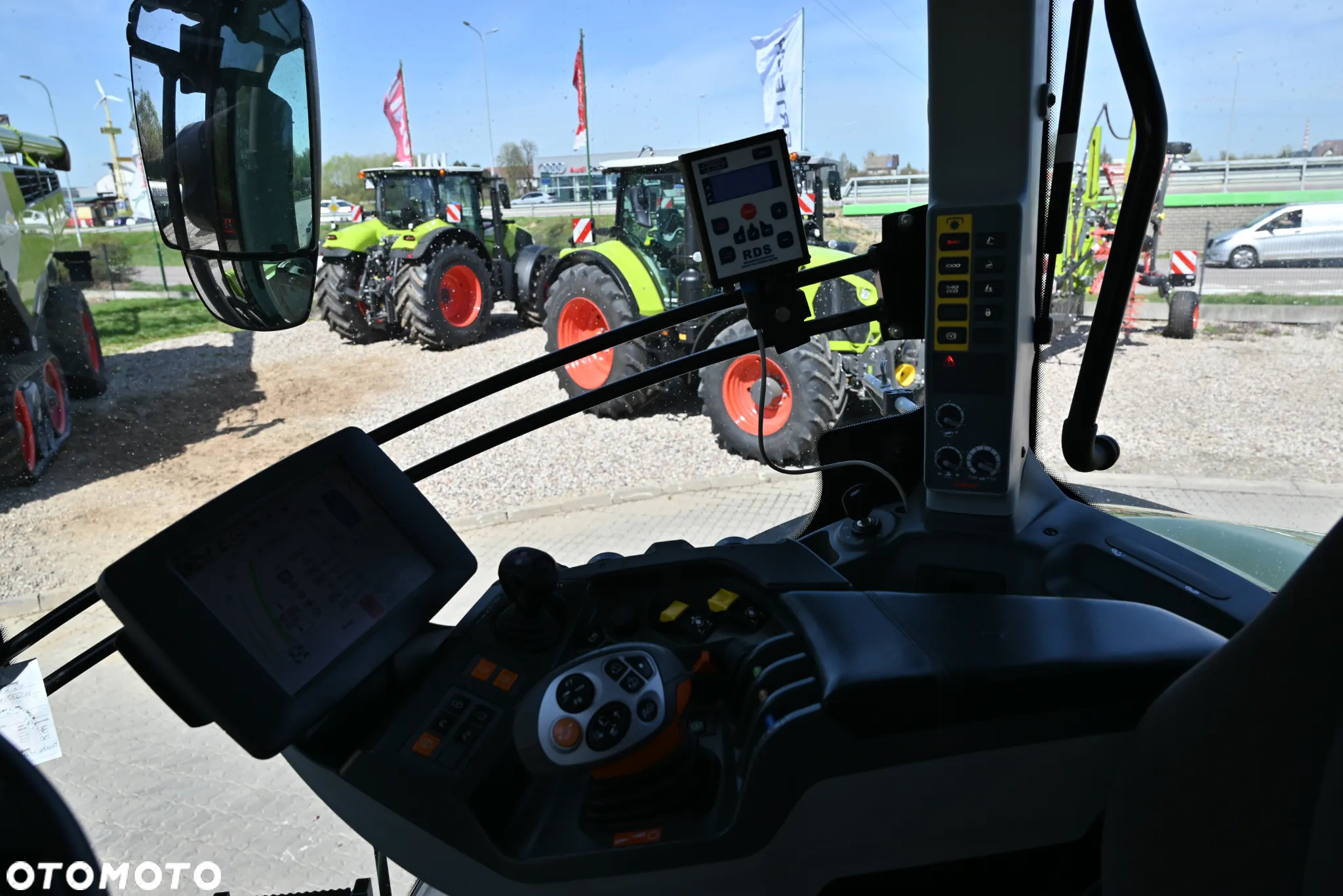 Claas AXION 850 - 17