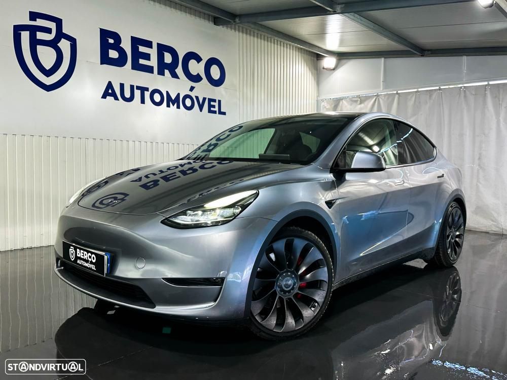 Tesla Model Y Performance Dual Motor AWD - 2