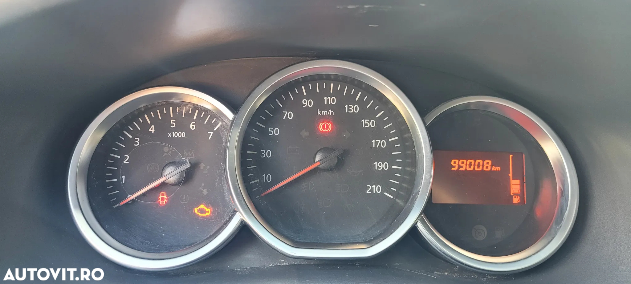 Dacia Logan 0.9 TCe Laureate - 24