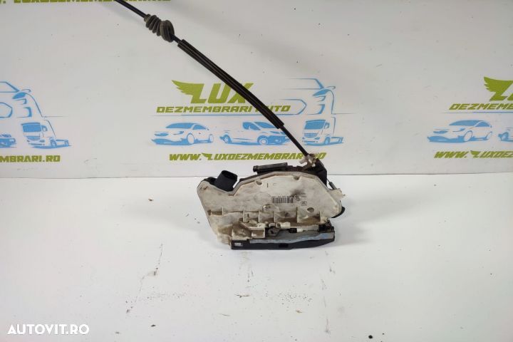 Broasca incuietoare usa dreapta spate 5n0839016d Volkswagen VW Tiguan - 1